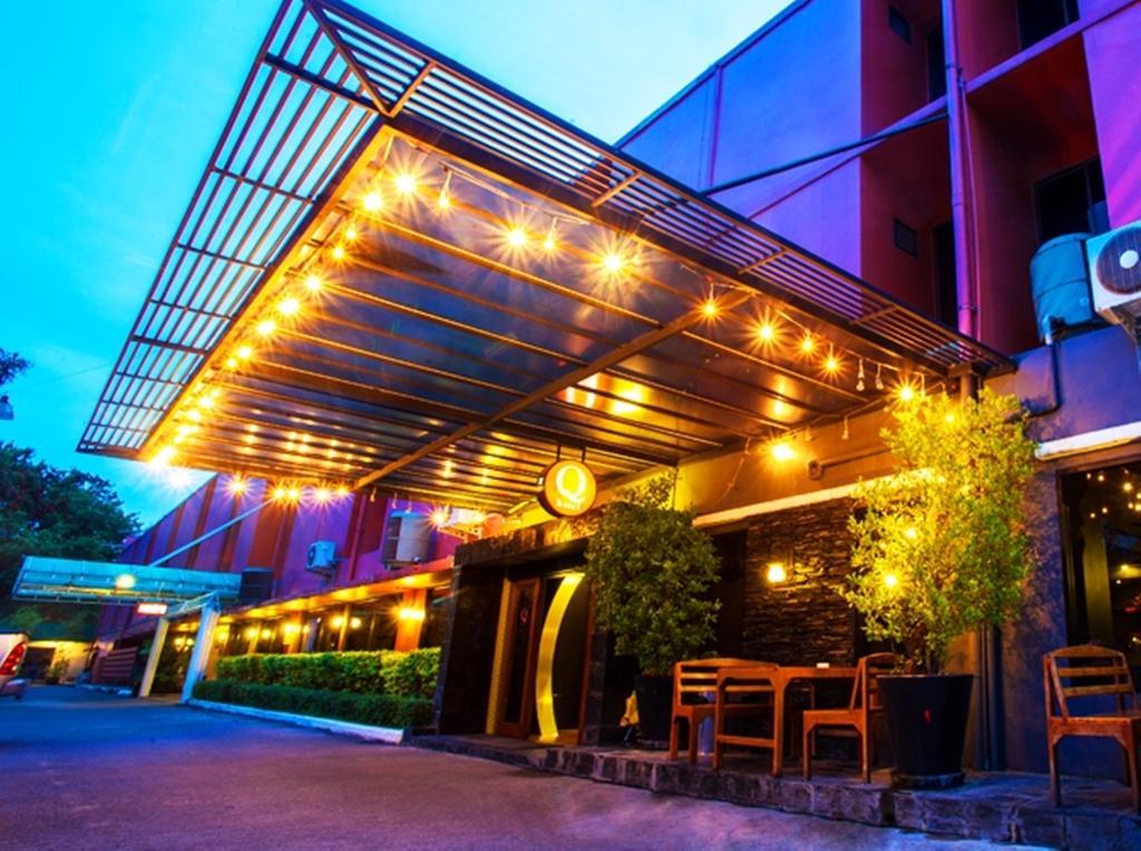 Q Hotel Bangkok Zewnętrze zdjęcie