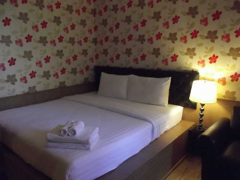 Q Hotel Bangkok Zewnętrze zdjęcie