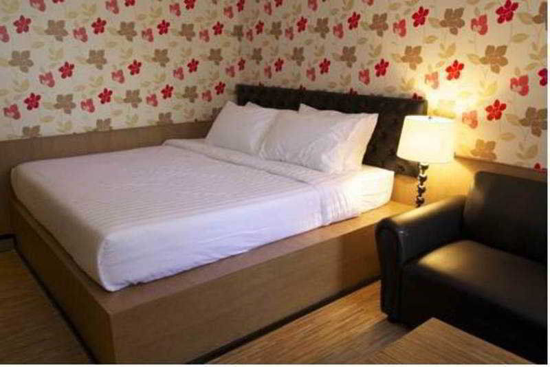 Q Hotel Bangkok Zewnętrze zdjęcie