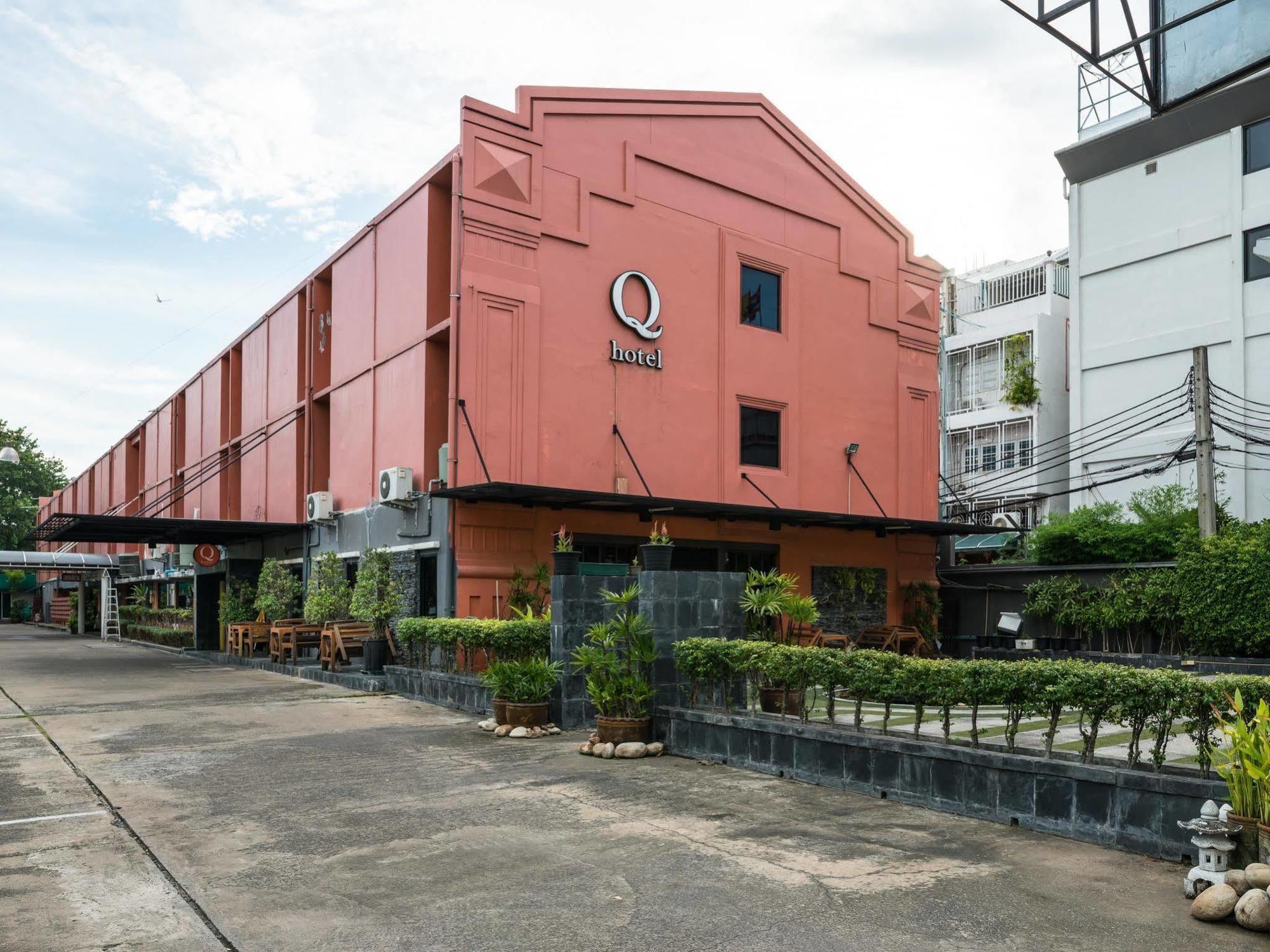 Q Hotel Bangkok Zewnętrze zdjęcie
