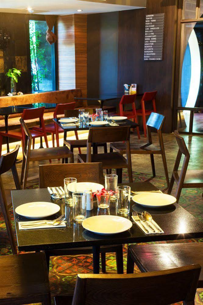 Q Hotel Bangkok Zewnętrze zdjęcie