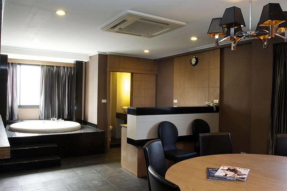 Q Hotel Bangkok Zewnętrze zdjęcie