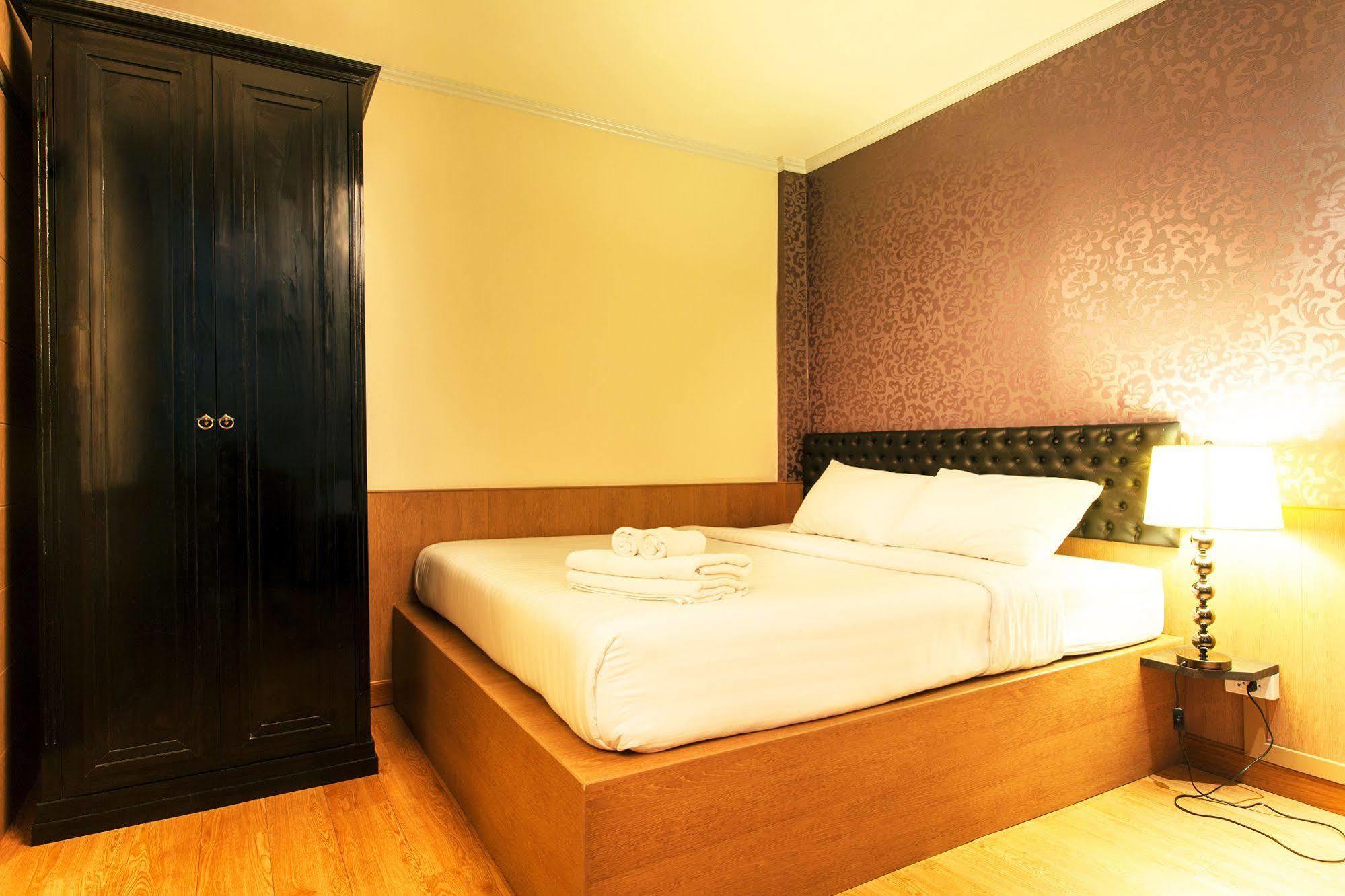 Q Hotel Bangkok Zewnętrze zdjęcie