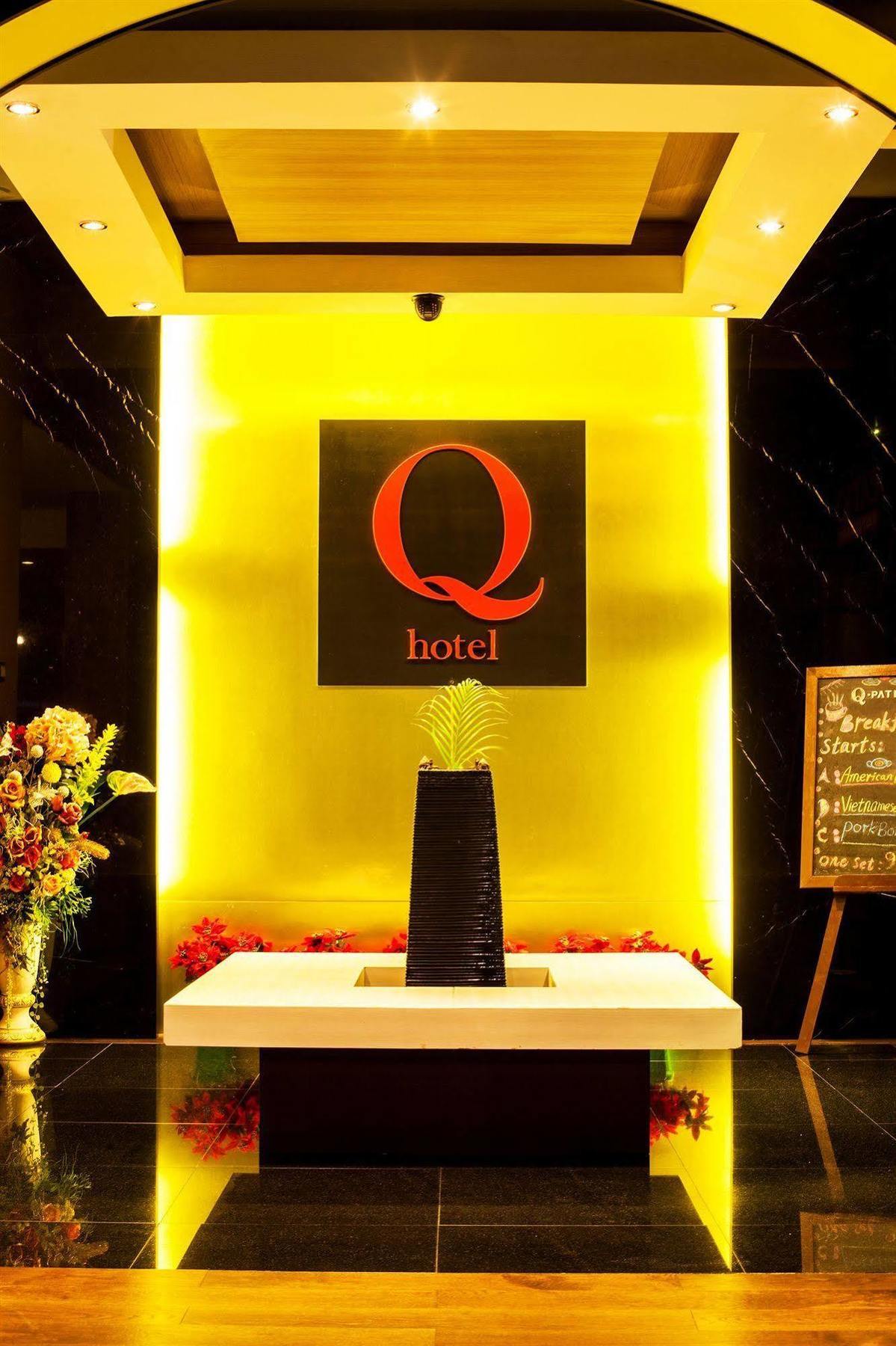 Q Hotel Bangkok Zewnętrze zdjęcie