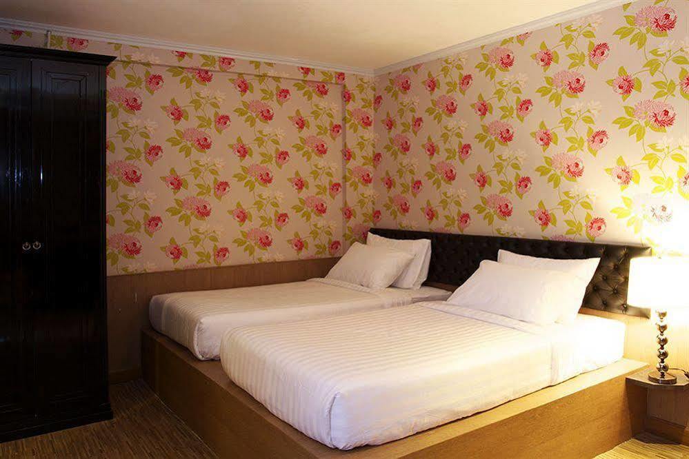 Q Hotel Bangkok Zewnętrze zdjęcie